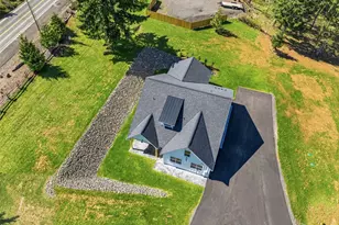 117 Red Hawk Dr, Castle Rock, WA 98611 - Photo 6