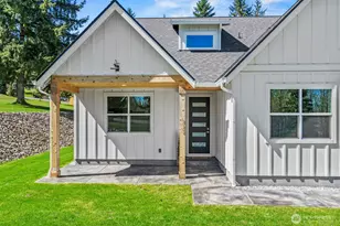 117 Red Hawk Dr, Castle Rock, WA 98611 - Photo 10