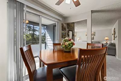 2517 NE 4th Street #523, Renton, WA 98056 - Photo 8