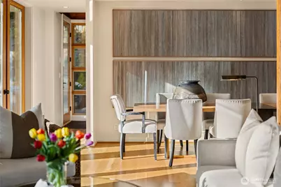 339 Lovell Avenue SW, Bainbridge Island, WA 98110 - Photo 14