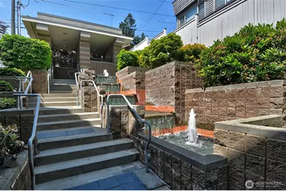 3900 2nd Avenue NE #403, Seattle, WA 98105 - Photo 28