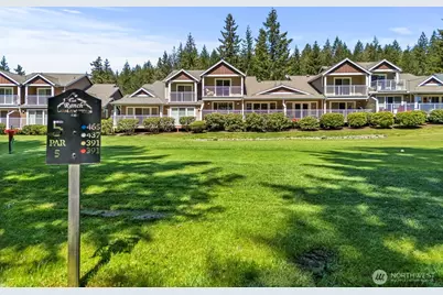 211 E Sterling Drive #B4, Allyn, WA 98524 - Photo 2