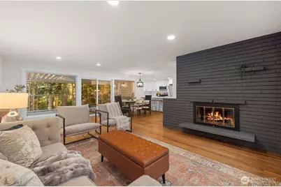 18330 47th Place NE, Lake Forest Park, WA 98155 - Photo 10