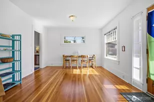 2739 Sunset Dr, Bellingham, WA 98225 - Photo 12