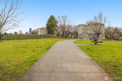 906 A 28th Avenue S, Seattle, WA 98144 - Photo 32