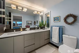 17825 NE 9th St, Bellevue, WA 98008 - Photo 24