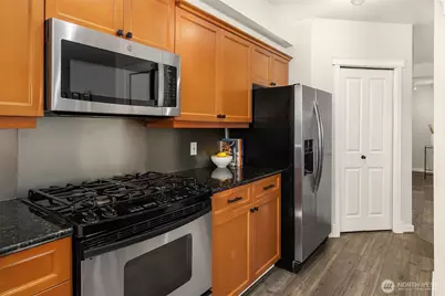 530 4th Avenue W #107, Seattle, WA 98119 - Photo 16