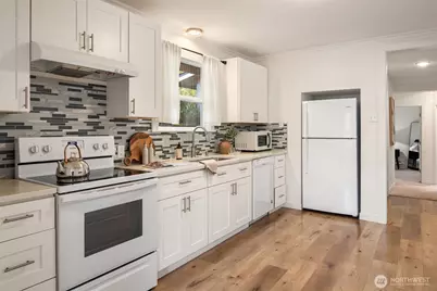 5115 S Roxbury Street, Seattle, WA 98118 - Photo 12