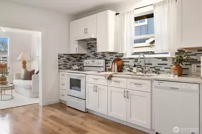 5115 S Roxbury Street, Seattle, WA 98118 - Photo 14