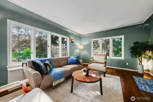 750 Belmont Ave E, Seattle, WA 98102 - Photo 4