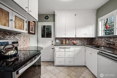 750 Belmont Avenue E #5, Seattle, WA 98102 - Photo 16