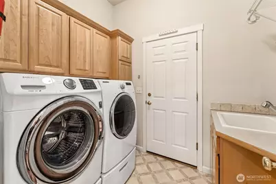 4202 Campus Green Loop NE, Lacey, WA 98516 - Photo 12