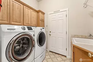 4202 Campus Green Loop NE, Lacey, WA 98516 - Photo 12