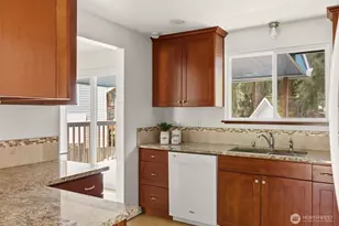 19002 63rd St E, Lake Tapps, WA 98391 - Photo 12