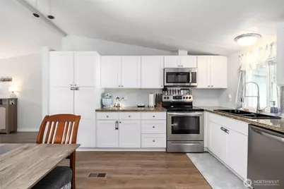 212 Gibson Street, Sedro Woolley, WA 98284 - Photo 6