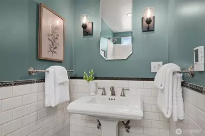 1826 31st Avenue, Seattle, WA 98122 - Photo 16