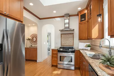 1826 31st Avenue, Seattle, WA 98122 - Photo 10