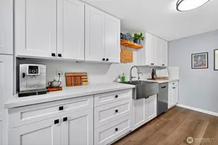 1020 5th Ave S, Edmonds, WA 98020 - Photo 4