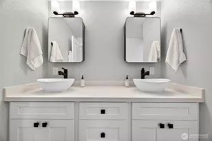 1020 5th Ave S, Edmonds, WA 98020 - Photo 18