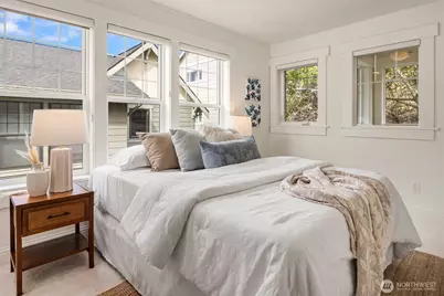 1406 N 38th Street, Seattle, WA 98103 - Photo 24