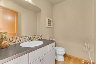 1719 SW Henderson St, Seattle, WA 98106 - Photo 10