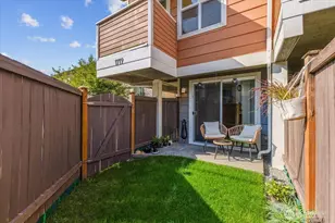 1719 SW Henderson St, Seattle, WA 98106 - Photo 2