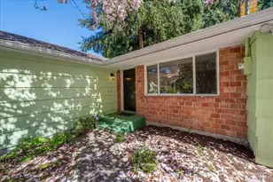 14828 Ashworth Ave N, Seattle, WA 98117 - Photo 4