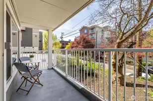 308 Summit Ave E, Seattle, WA 98102 - Photo 12