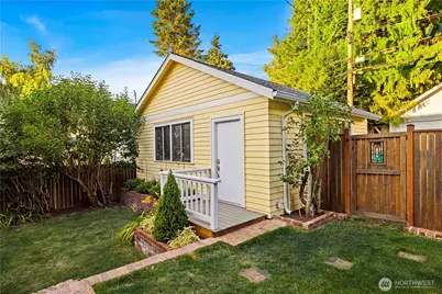 2528 1st Avenue W, Seattle, WA 98119 - Photo 8