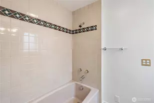 14021 SE 64th St, Bellevue, WA 98006 - Photo 16