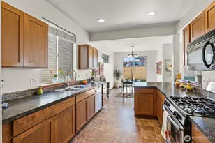 11506 188 St E, Puyallup, WA 98374 - Photo 14
