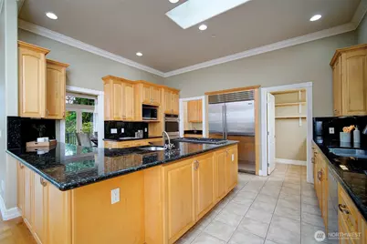 6145 93rd Avenue SE, Mercer Island, WA 98040 - Photo 10