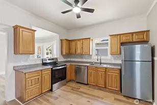 1621 W Knox Ave, Spokane, WA 99205 - Photo 10