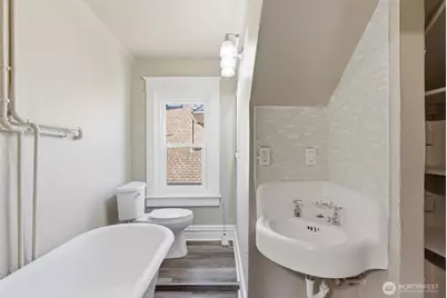 1621 W Knox Avenue, Spokane, WA 99205 - Photo 30