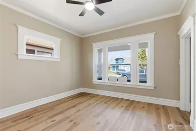 1621 W Knox Avenue, Spokane, WA 99205 - Photo 6