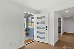 1811 S Stevens St, Seattle, WA 98144 - Photo 8