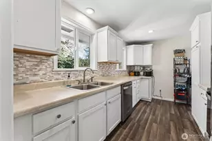 8635 S G St, Tacoma, WA 98444 - Photo 6