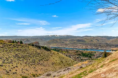 2450 Twin Peaks View, East Wenatchee, WA 98802 - Photo 18