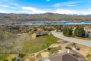 2450 Twin Peaks View, East Wenatchee, WA 98802 - Photo 10