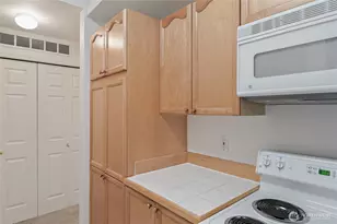 12122 NE 171st Pl, Bothell, WA 98011 - Photo 10