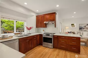 10729 23rd Ave NE, Seattle, WA 98125 - Photo 14