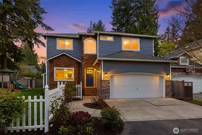 10729 23rd Avenue NE, Seattle, WA 98125 - Photo 1