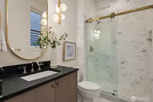 1027 McGilvra Blvd E, Seattle, WA 98112 - Photo 20