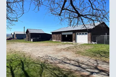 59 Hendrick Loop Road, Omak, WA 98841 - Photo 2