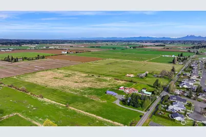8683 Benson Road, Lynden, WA 98264 - Photo 10