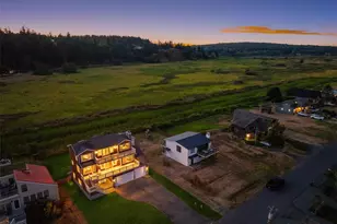 1943 Shore Ave, Freeland, WA 98249 - Photo 4
