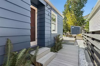 3919 Midvale Avenue N, Seattle, WA 98103 - Photo 34