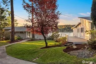 9139 SW Bayview Dr, Vashon, WA 98070 - Photo 2