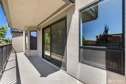 500 W Roy Street #W103, Seattle, WA 98119 - Photo 26