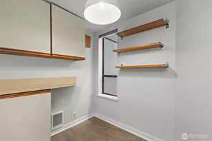 500 W Roy St, Seattle, WA 98119 - Photo 14
